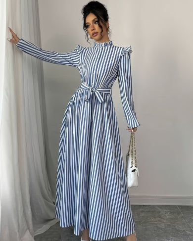 DRESS LONG SLEEEVES WHITE AND BLUE