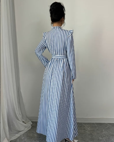 DRESS LONG SLEEEVES WHITE AND BLUE